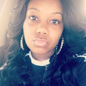 Meet your Posher, Alicia